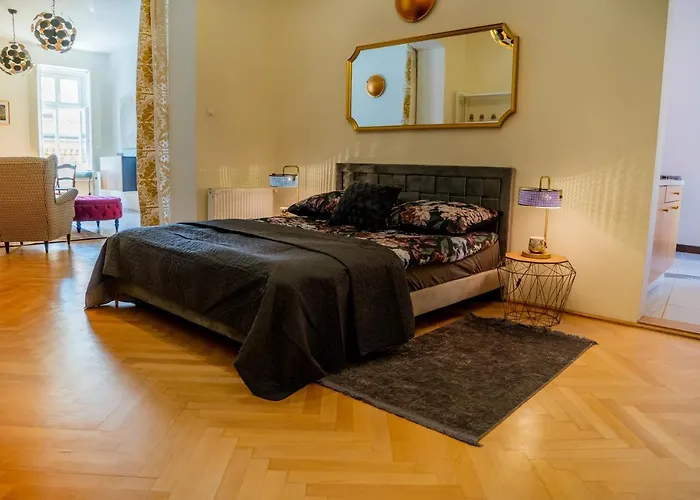 Astoria Deluxe * Budapest
