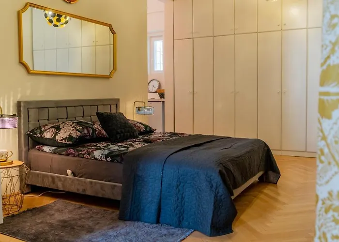 Astoria Deluxe Lägenhet